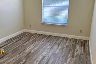 2200 Belton Dr, Arlington, TX 76018 - Photo 14