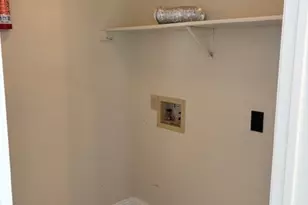 2200 Belton Dr, Arlington, TX 76018 - Photo 8