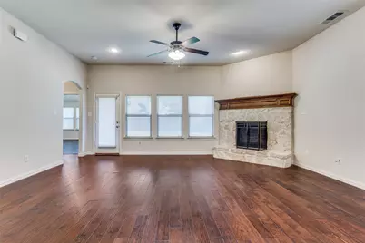 5824 Silverton Avenue, McKinney, TX 75070 - Photo 2