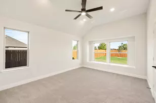 573 Red Maple Rd, Waxahachie, TX 75165 - Photo 18