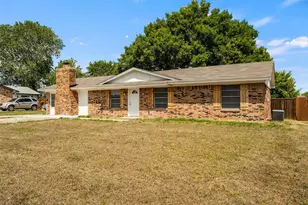 810 S Western Hls Dr, Howe, TX 75459 - Photo 2