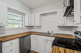 810 S Western Hls Dr, Howe, TX 75459 - Photo 10