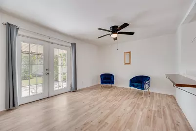 10038 Mesita Drive, Dallas, TX 75217 - Photo 14