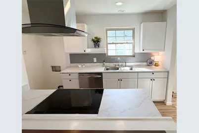 10038 Mesita Drive, Dallas, TX 75217 - Photo 8