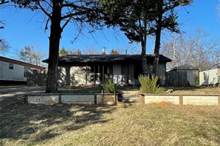 117 E Prospect St, Denison, TX 75021 - Photo 2