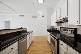 2305 Worthington St, Dallas, TX 75204 - Photo 10