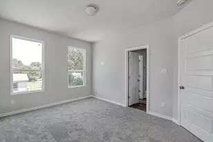 301 Eastland St, Cleburne, TX 76031 - Photo 16