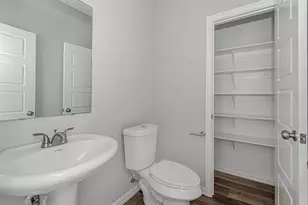 301 Eastland St, Cleburne, TX 76031 - Photo 14