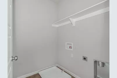 301 Eastland Street, Cleburne, TX 76031 - Photo 20