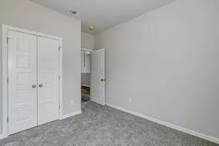 301 Eastland St, Cleburne, TX 76031 - Photo 22