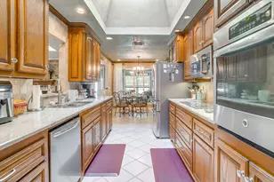 922 Highland Dr, Cleburne, TX 76033 - Photo 6