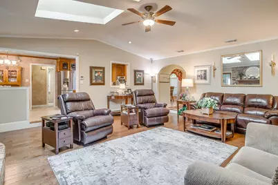 922 Highland Drive, Cleburne, TX 76033 - Photo 32