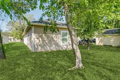 1108 S Morris Street, Gainesville, TX 76240 - Photo 22