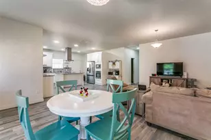 1108 S Morris St, Gainesville, TX 76240 - Photo 8