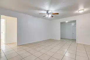 6712 Yosemite Dr, Fort Worth, TX 76112 - Photo 4