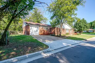 6712 Yosemite Dr, Fort Worth, TX 76112 - Photo 20