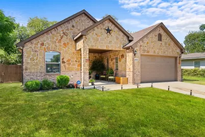 4516 Wiman Drive, Fort Worth, TX 76119 - Photo 2