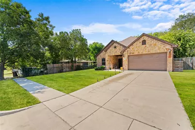 4516 Wiman Drive, Fort Worth, TX 76119 - Photo 4