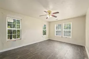 3823 Dempster Ave, Cockrell Hill, TX 75211 - Photo 20