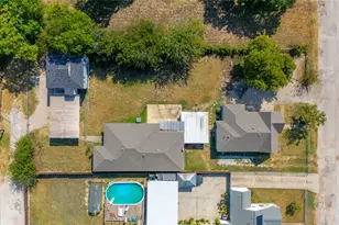 3823 Dempster Ave, Cockrell Hill, TX 75211 - Photo 4