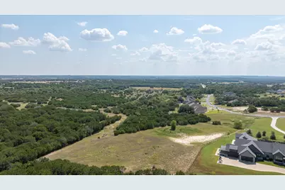 7112 Heathington Court, Granbury, TX 76049 - Photo 14