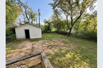 428 E Elm Street, Denison, TX 75021 - Photo 18