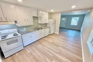 428 E Elm St, Denison, TX 75021 - Photo 4