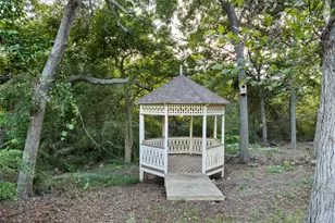 1140 Stoney Creek Dr, Cedar Hill, TX 75104 - Photo 30