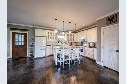 4983 Applegate Road, Bowie, TX 76230 - Photo 10