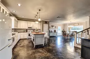 4983 Applegate Rd, Bowie, TX 76230 - Photo 12