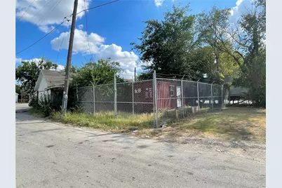 1807 S Malcolm X Boulevard, Dallas, TX 75226 - Photo 8