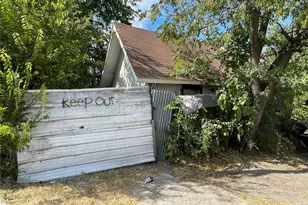 1807 S Malcolm X Blvd, Dallas, TX 75226 - Photo 6