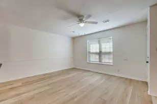 1721 W Walker St, Denison, TX 75020 - Photo 8