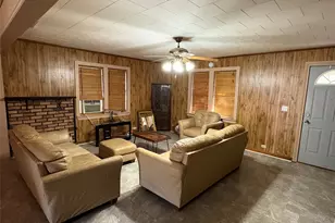 407 N Lane St, Decatur, TX 76234 - Photo 8