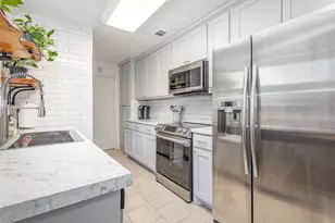 15515 Leavalley Cir, Dallas, TX 75248 - Photo 18