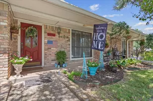 9914 Ramblewood Dr, Woodway, TX 76712 - Photo 4