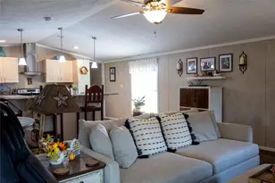 130 Firefly Dr, Springtown, TX 76082 - Photo 6