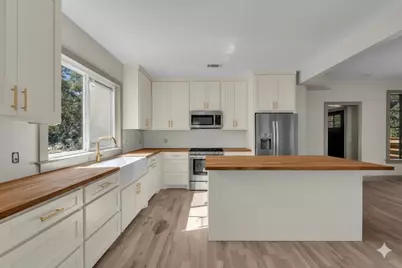 718 Tyler Street, Waco, TX 76704 - Photo 8