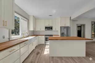 718 Tyler St, Waco, TX 76704 - Photo 8