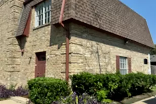 1809 E Grauwyler Rd, Irving, TX 75061 - Photo 2