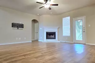 13836 Hot Springs Ln, Frisco, TX 75035 - Photo 6