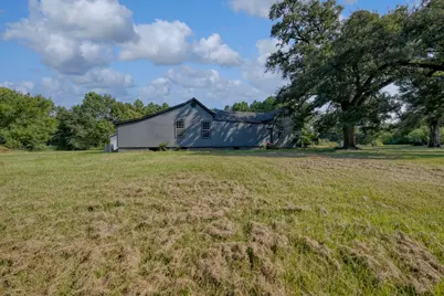 2071 W Point Tap Road, Palestine, TX 75803 - Photo 30