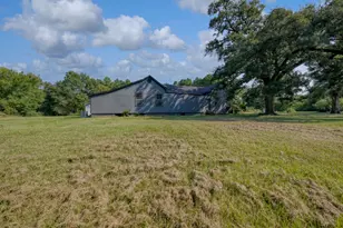 2071 W Point Tap Rd, Palestine, TX 75803 - Photo 30