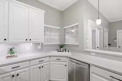 8133 Pecan Ridge Drive, North Richland Hills, TX 76182 - Photo 14