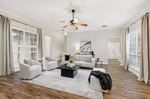 8133 Pecan Ridge Dr, North Richland Hills, TX 76182 - Photo 8