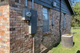 621 Hillside Dr, Sherman, TX 75090 - Photo 16