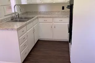 621 Hillside Dr, Sherman, TX 75090 - Photo 4