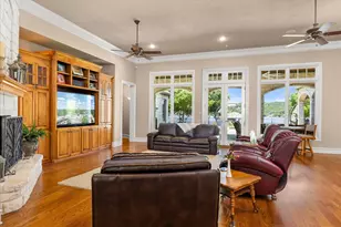 1206 E Baja Ct, Granbury, TX 76048 - Photo 2