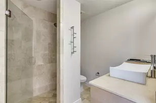 1200 Main St, Dallas, TX 75202 - Photo 10