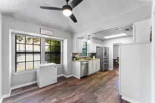 549 Bayberry Ln, DeSoto, TX 75115 - Photo 6